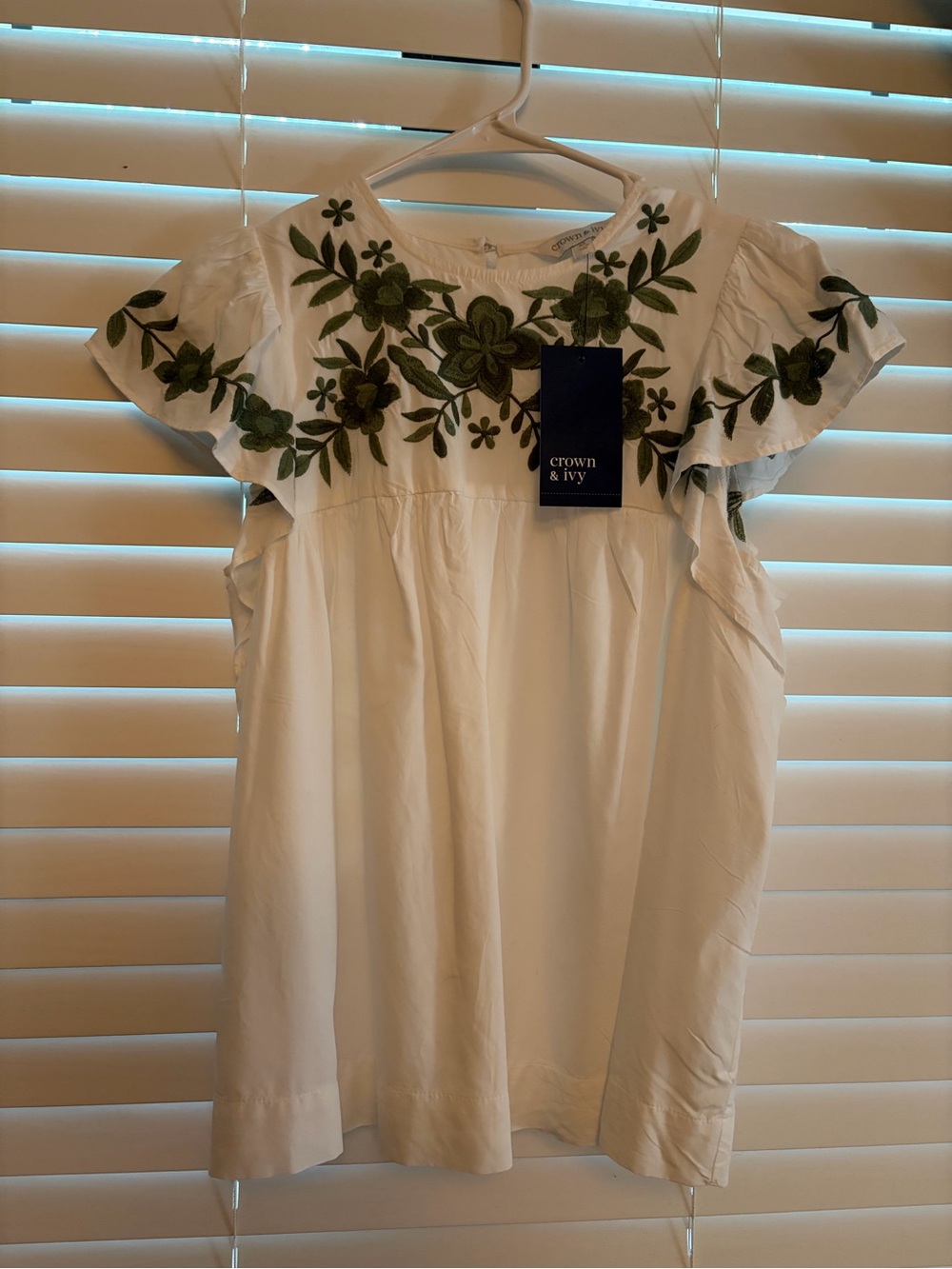 crown & ivy White Blouse with Green Floral Embroidery